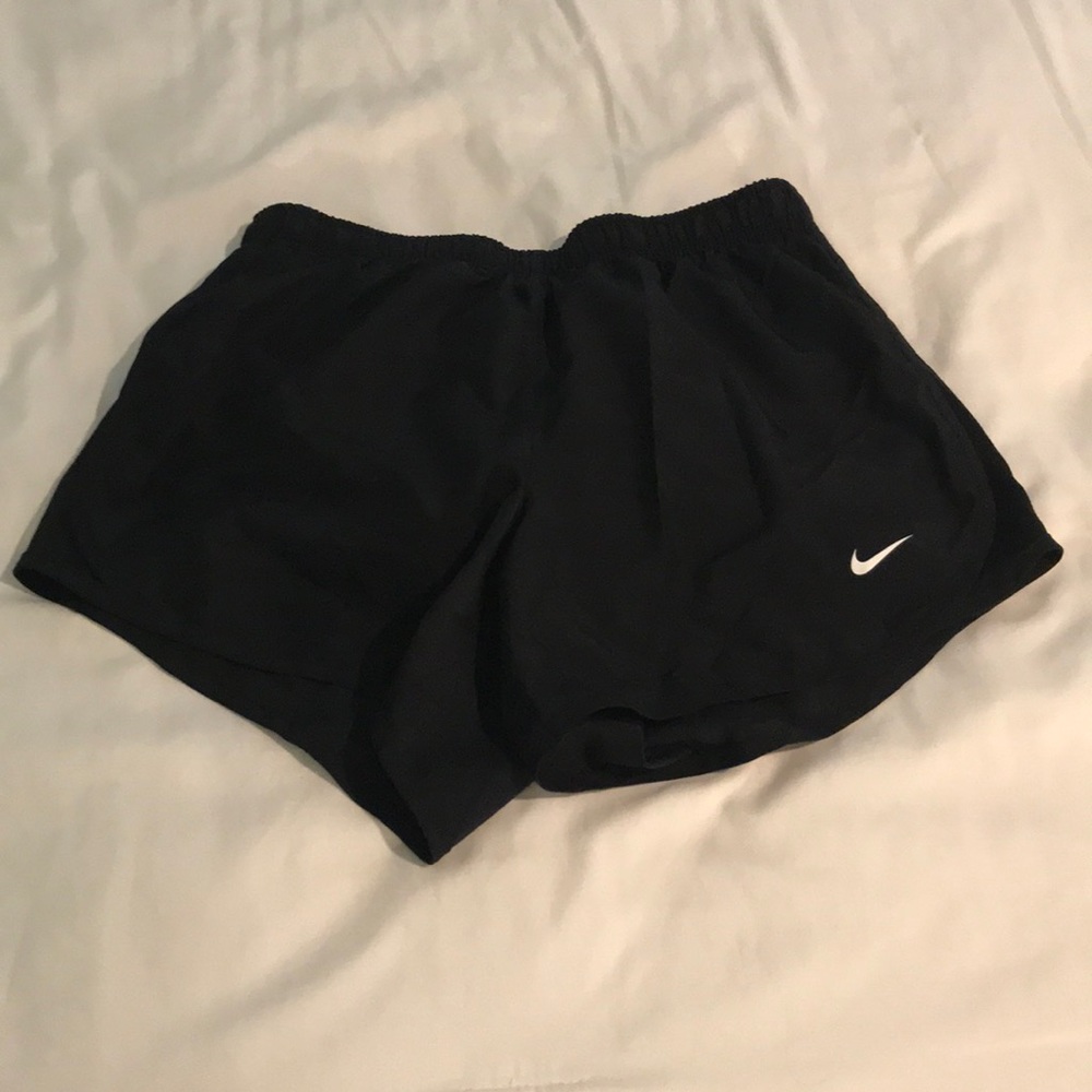 kids nike black shorts
